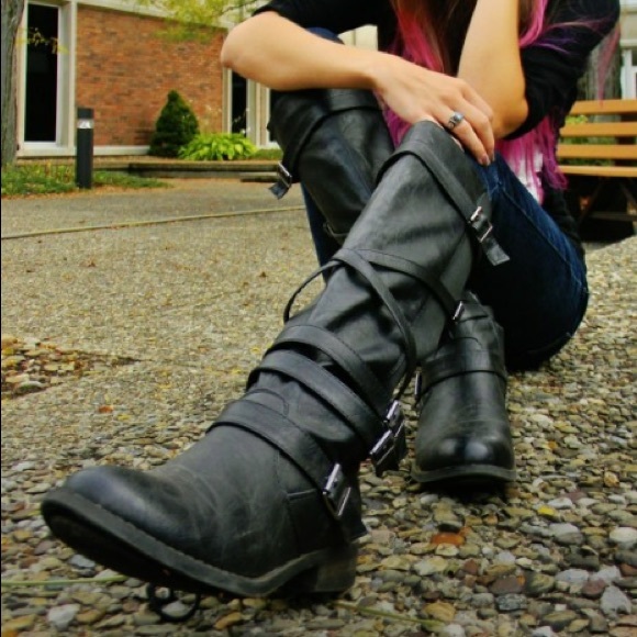 **ISO** BLACK RIDING BOOTS - Picture 4 of 7